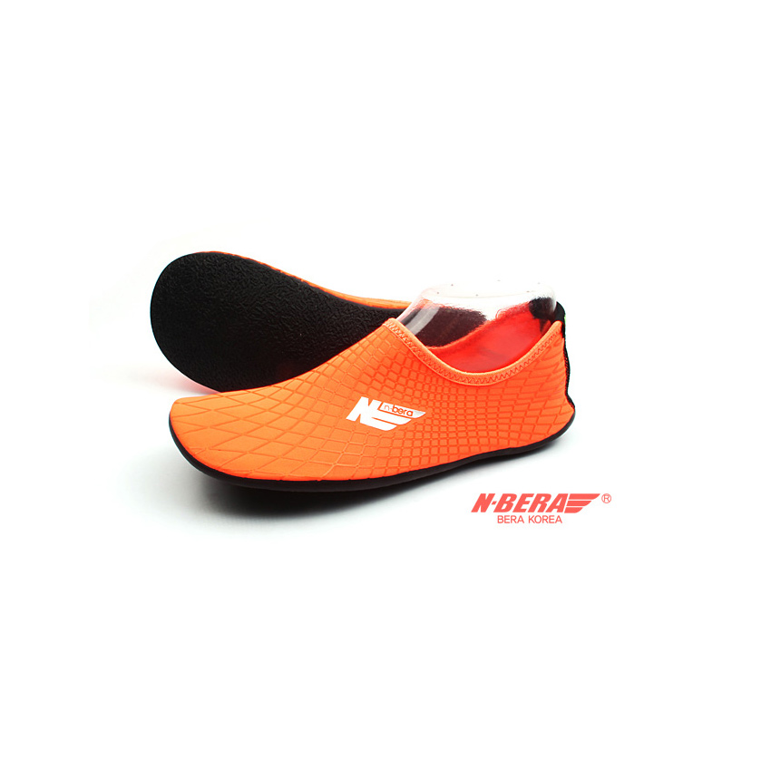nb orange shoes